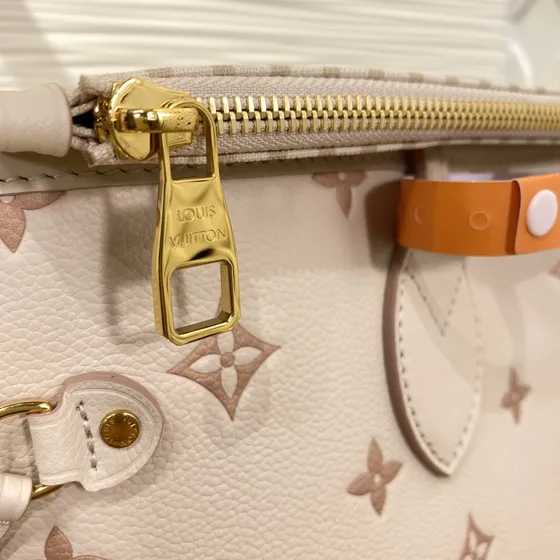 Louis Vuitton Neverfull Бежевый Сумка-шоппер