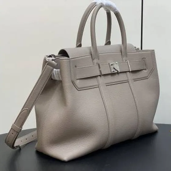 Louis Vuitton Georges Tote Taupe 41x29x14cm business
