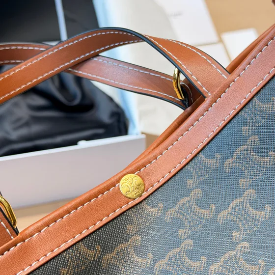Celine Triomphe Lærred Cabas Brun Shoppertasketur