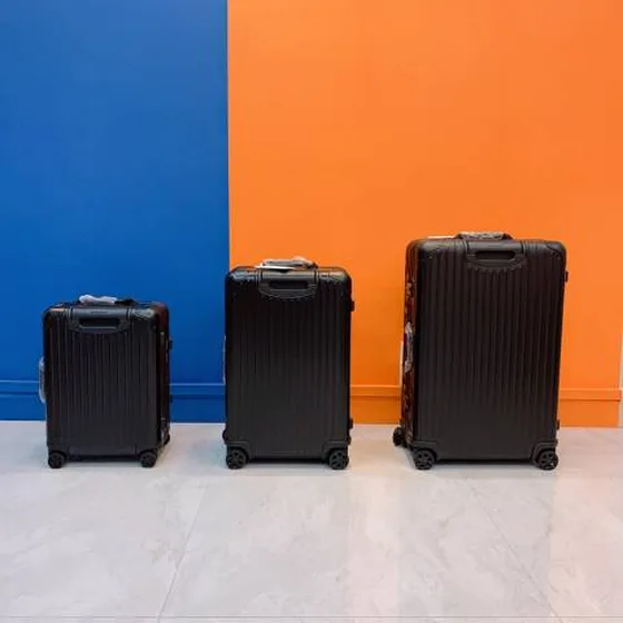 Rimowa koffert Sort travel