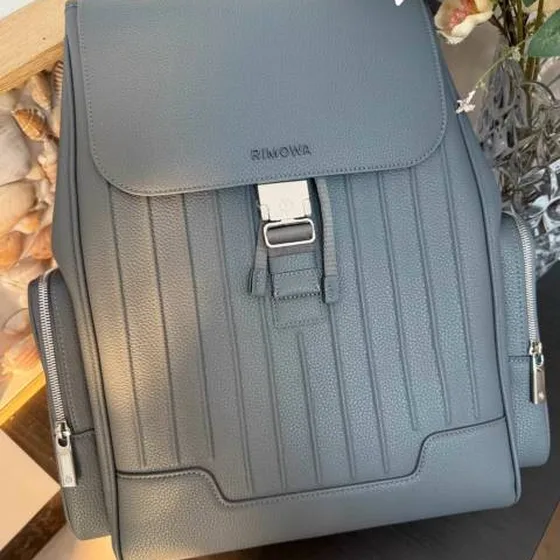 Rimowa Grey everyday