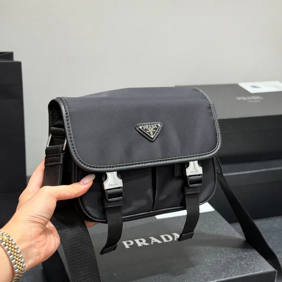 Prada Re-Nylon Small Borsa a spalla With Portaoggetti Nero Crossbody
