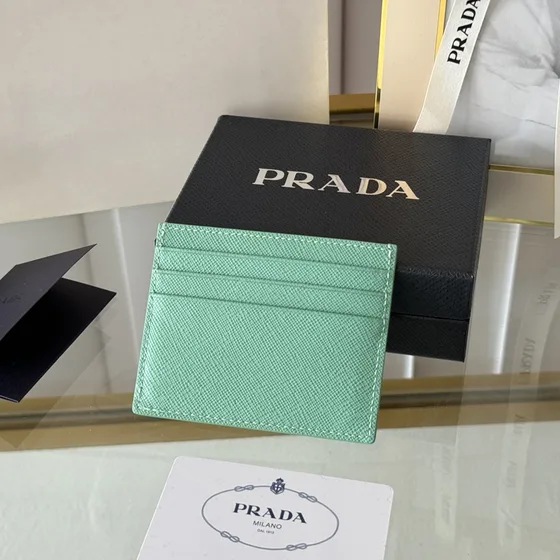 Prada Saffiano หนัง Card Holder Mint สีเขียว Card Holder