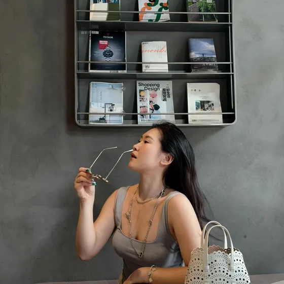 Burberry Unknown Putih Top Handle