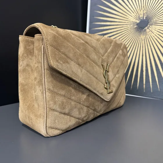 YSL Cassandre Matelassé Chevron Ruskind Envelope Bag Beige Skuldertaske