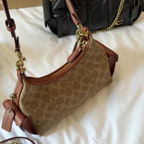 Coach Juliet Pocket 22 Khaki Signature/Braun 22 Schultertasche