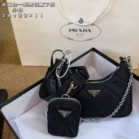 Prada Re-Edition 2005 Shoulder Bag With Pouch Black 22 11cm Crossbody