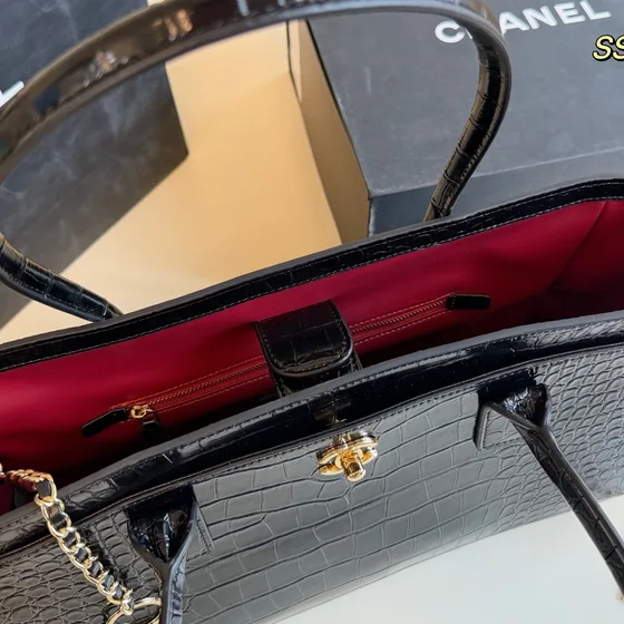 Chanel Executive Cerf Tote Чёрный Сумка-шоппер