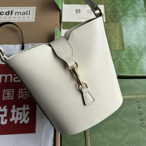 Gucci Gucci Diana Bolsa balde Mystic Branco Bolsa de ombro