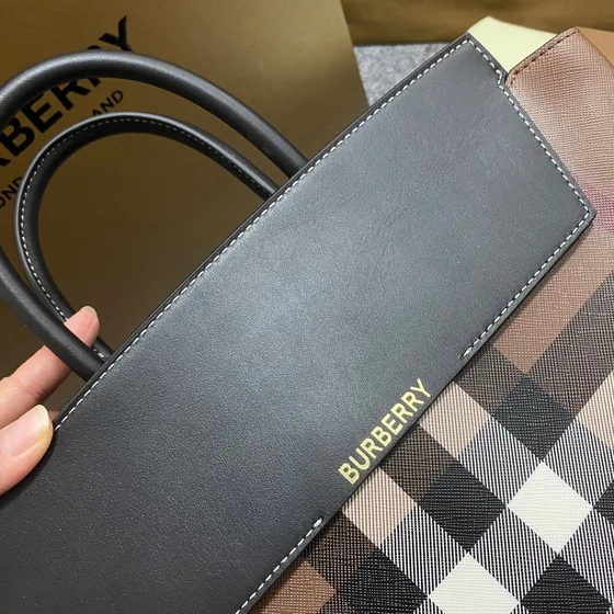Burberry Banner Tote Preto/Marrom Check Alça superior