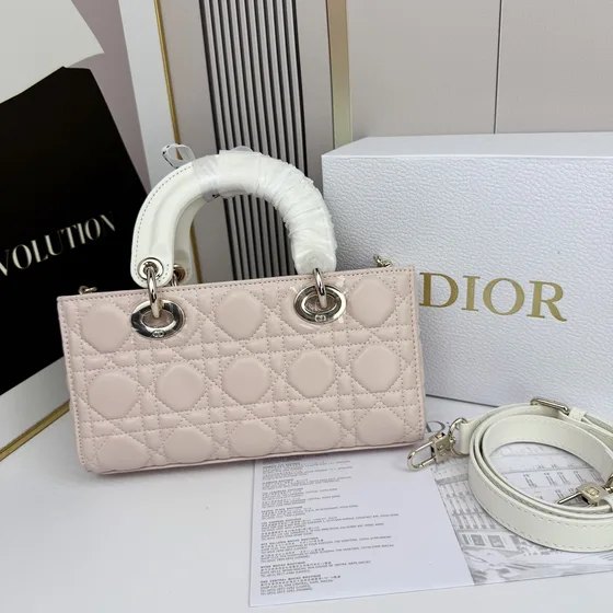 Dior Lady D-Joy Sakura สีชมพู And สีขาว 22cm Crossbody