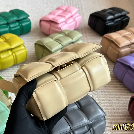 Bottega Veneta Cassette Mini Padded Beige Crossbody