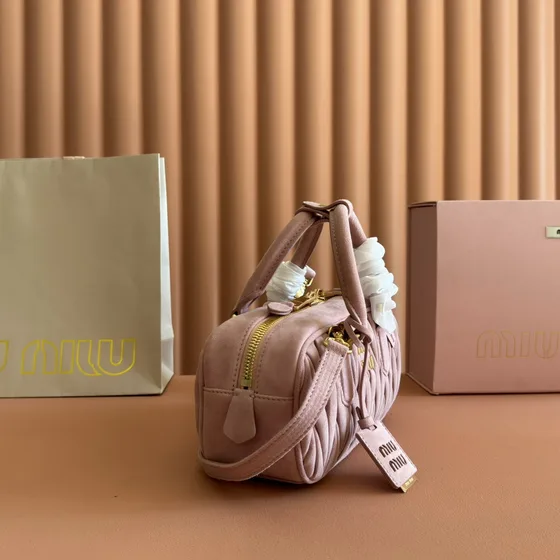 Miu Miu Matelassé Nappa Læder Top-Handle Bag Light Lyserød Tophåndtag