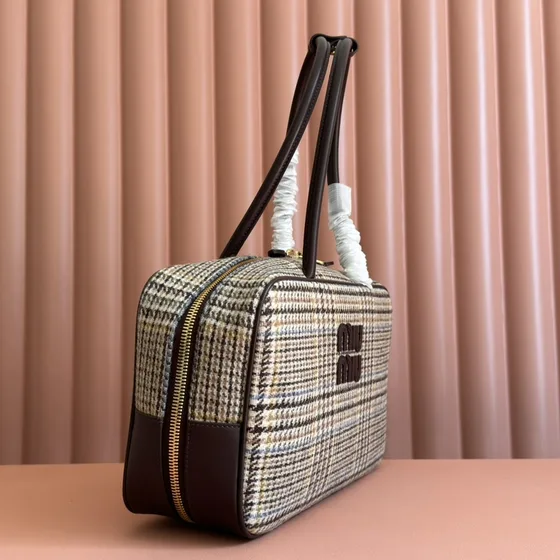 Miu Miu Check Fabric Topphandtag Bag Flerfärgad Houndstooth Topphandtag