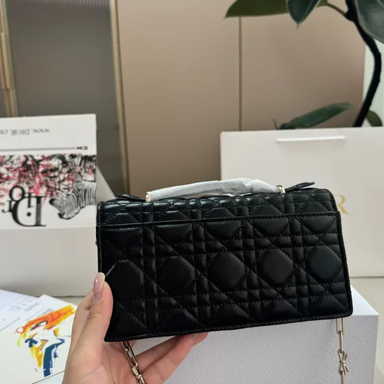 Dior Miss Dior Top Handle Chain Pouch أسود Crossbody