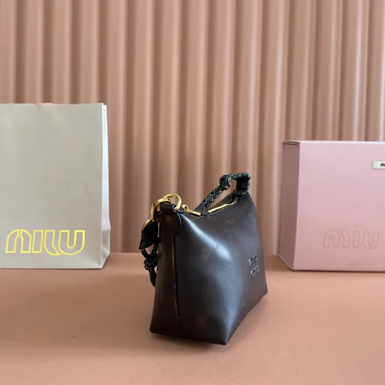 Miu Miu Piel Shoulder Estuche Negro Bolso bandolera
