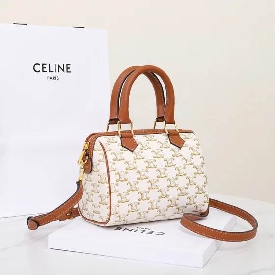 Celine Triomphe Boston Bag Белый With Коричневый Trim Верхняя ручка