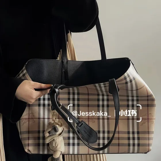 Burberry Haymarket Check Tote Beige Black Tote Bag