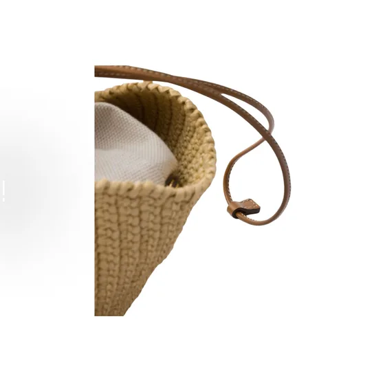 Prada Woven Raffia Anse supérieure Basket Bag Beige/Rouge/Blanc Anse supérieure