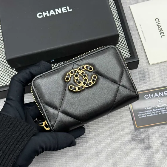 Chanel 19 Zip Coin Purse Black Card Holder