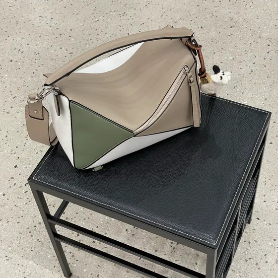 Loewe Bunny Charm In Felt And Piel de ternera Blanco/Negro/Tan Estuche