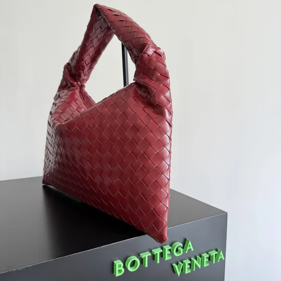 Bottega Veneta Small Hop Burgundy Hobo