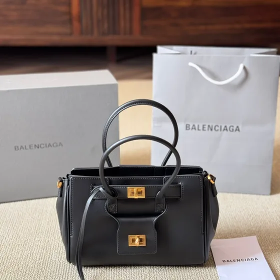 Balenciaga Bel Air Mini Carry On Bag Nero Manico