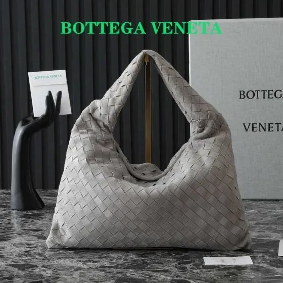 Bottega Veneta Shoulder Bag Gray Hobo