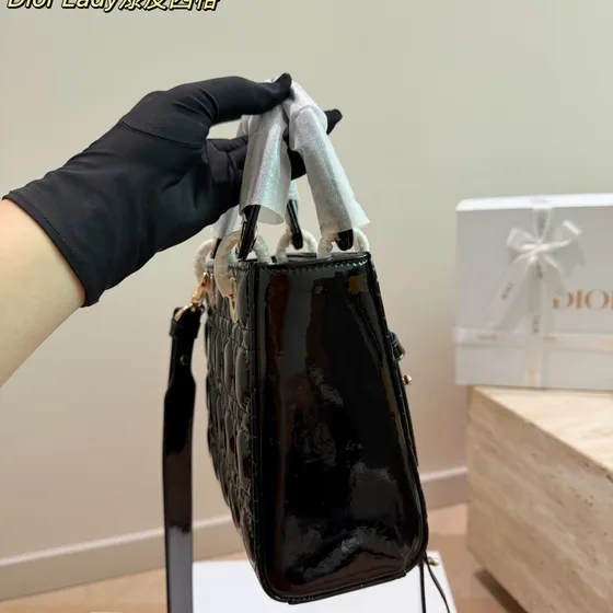 Dior Lady Dior Siyah 20*17*8 cm Üst sap