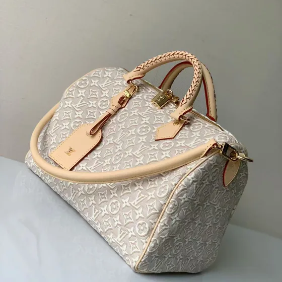 Louis Vuitton Speedy أبيض Top Handle
