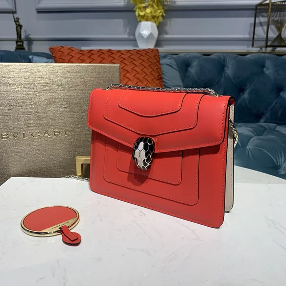 Bvlgari Serpenti Forever Shoulder Bag Merah Shoulder Bag
