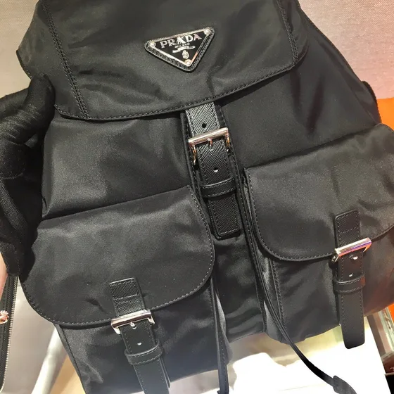 Prada Re-Nylon Medium Rugzak With Etui Zwart Rugzak