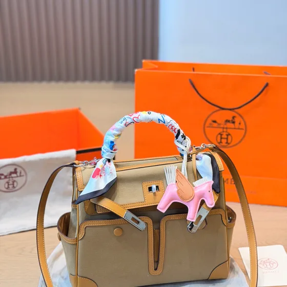 Hermes Kelly Lakis Bege Natural Alça superior