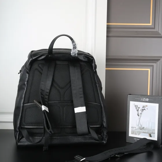 Prada Re-Nilon Backpack With Saffiano Kulit Details Hitam Backpack