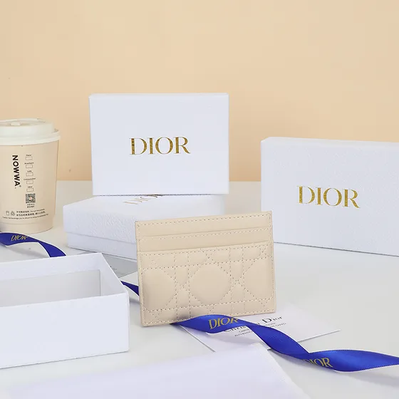 Dior Dior Caro Five-Slot Card Holder بيج Card Holder