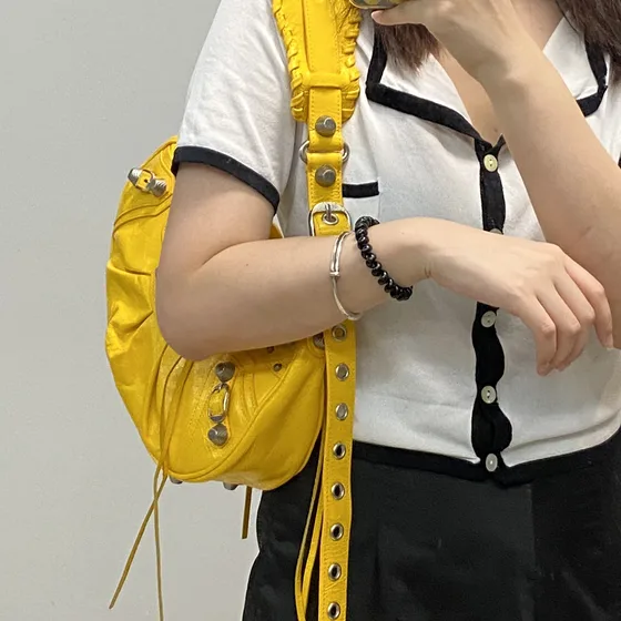 Balenciaga Le Cagole Shoulder Bag Yellow Shoulder Bag
