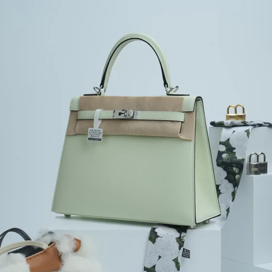 Hermes Kelly 28 Light Green 28cm Top Handle