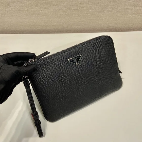 Prada Saffiano Cuir Pochette Noir Pochette