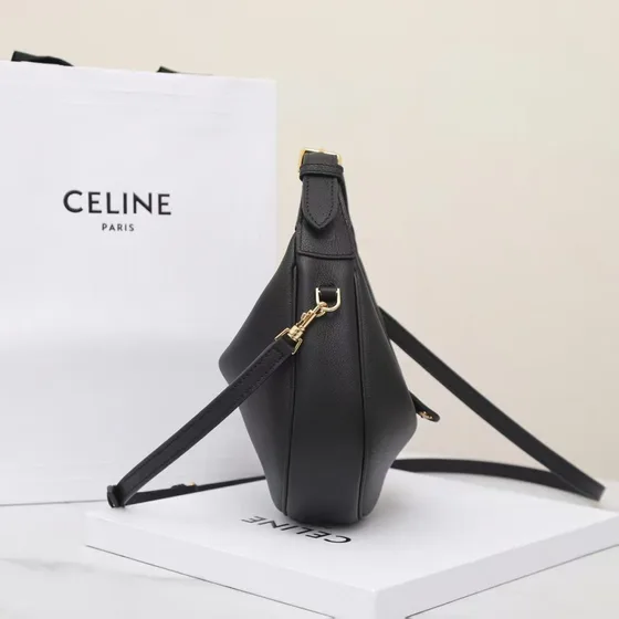 Celine Lulu Schwarz Hobo