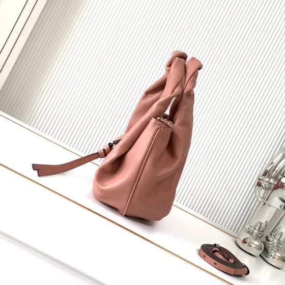 Fendi Fendi Spy Hobo Bag Blush Rosa Hobo
