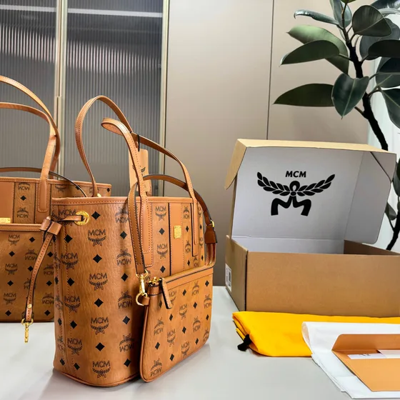 MCM Toni Visetos Shopper Cognac/Coklat Tote Bag