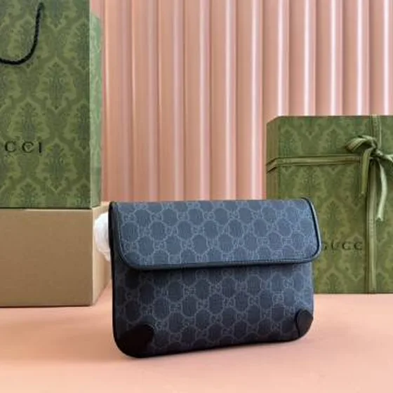 Gucci GG Supreme Azul-marinho crossbody