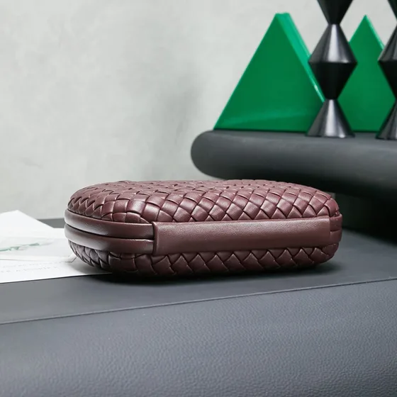 Bottega Veneta Knot Minaudiere Riñonera Borgoña Riñonera