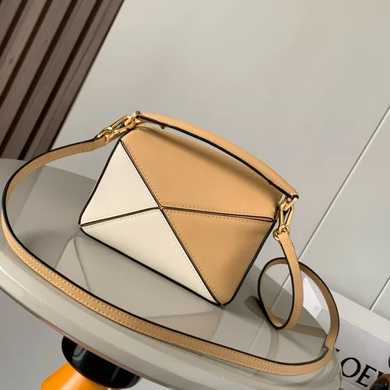 Loewe Puzzle Bag Apricot And Putih Top Handle