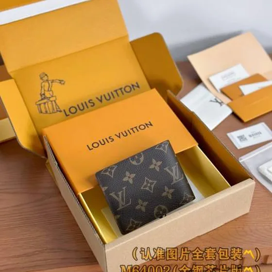 Louis Vuitton M64002 Monogram 11 0 x 8 5 x 1 0 cm everyday