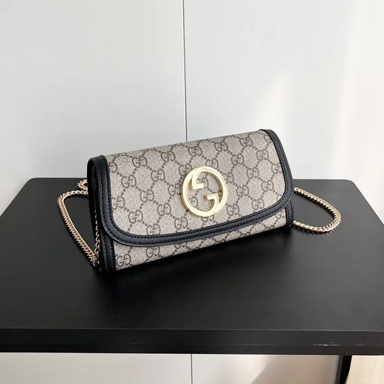 Gucci Gg قماش Chain Wallet 725215 بيج أسود 21/10.5cm Woc