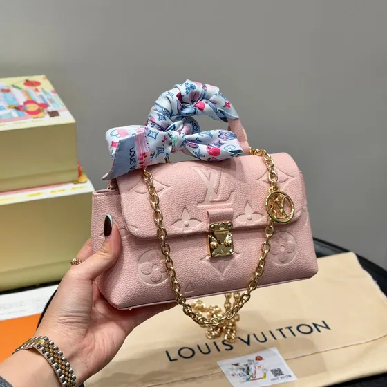 MCM Nano Madeleine Розовый Crossbody