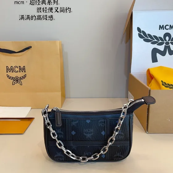 MCM Aren Mini Necessaire In Visetos Light Rosa Bolsa de ombro