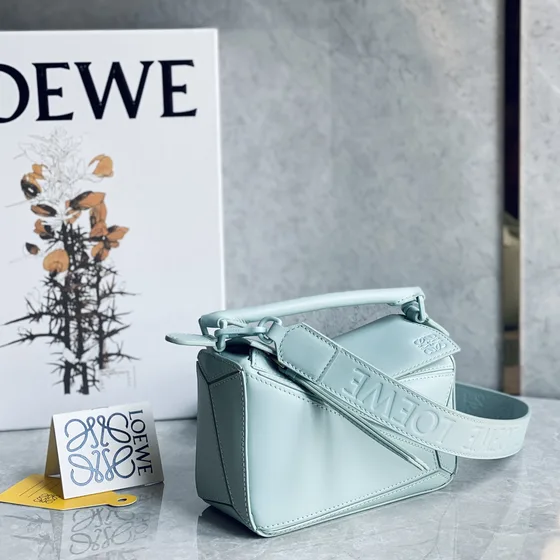 Loewe Puzzle Bag Light أزرق Top Handle