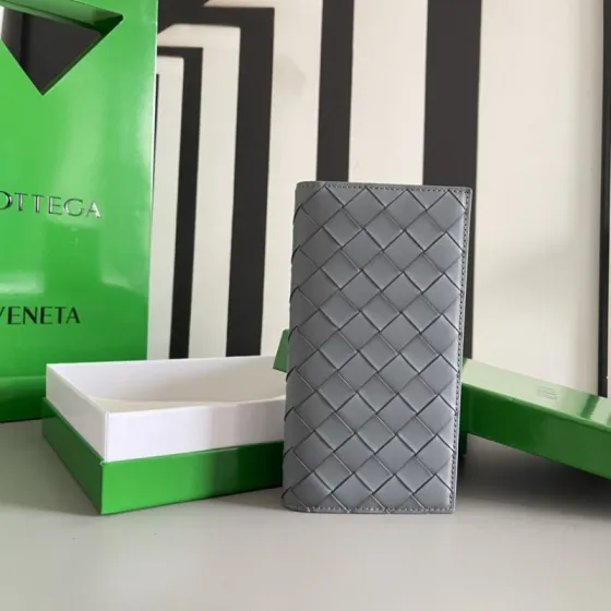 Bottega Veneta 676593 Gray 18x10x2cm everyday